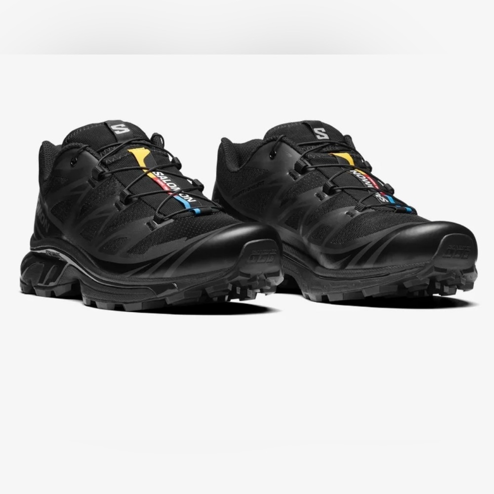 NWT - Salomon XT-6 sneakers